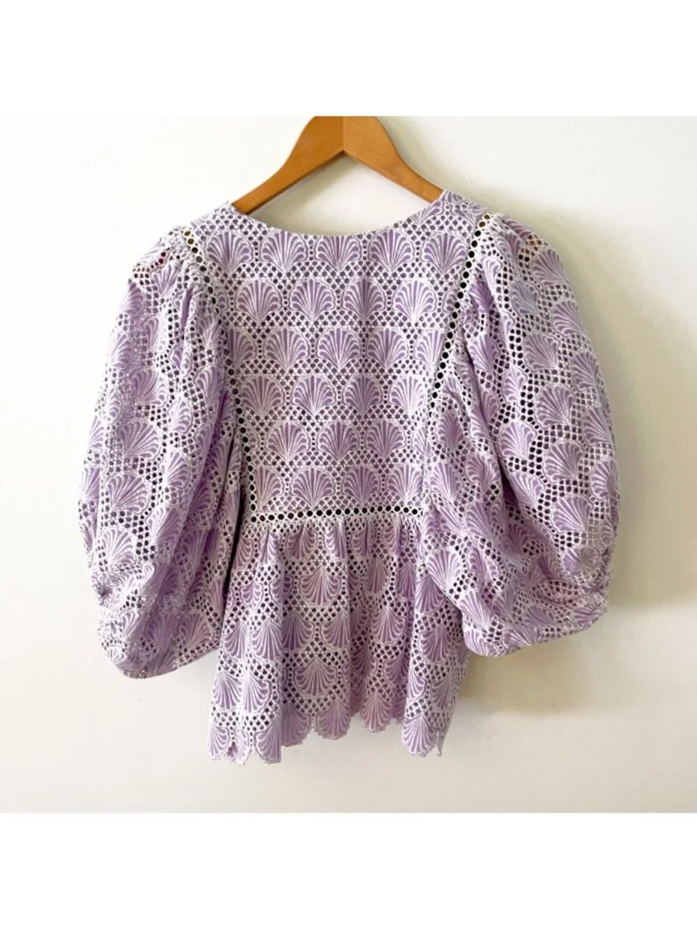 Tuckernuck Saylor Lilac Eyelet Seashell Blouse, Size Medium